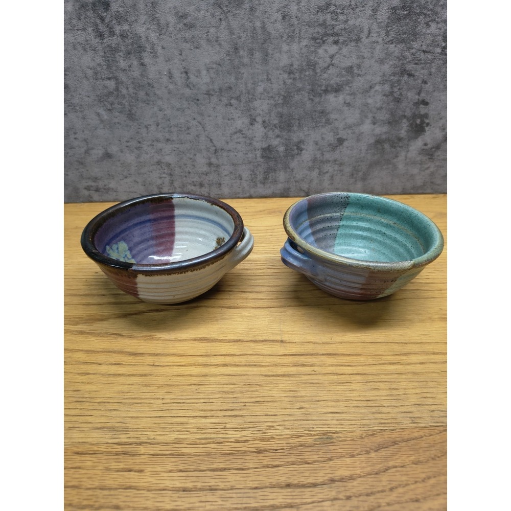 Set Of 2 Hand Made Glazed Pottery Bowl unsigned 6"x2.5"